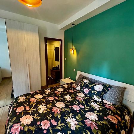 Airport Accommodation Deluxe Bedroom And Private Bathroom Near Airport Self Check In And Self Check Out Mqabba Екстер'єр фото