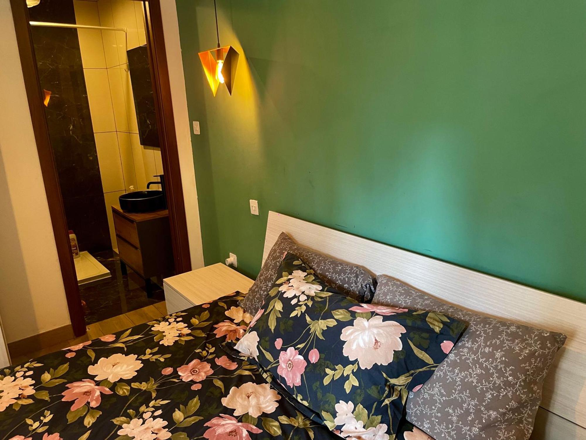 Airport Accommodation Deluxe Bedroom And Private Bathroom Near Airport Self Check In And Self Check Out Mqabba Екстер'єр фото