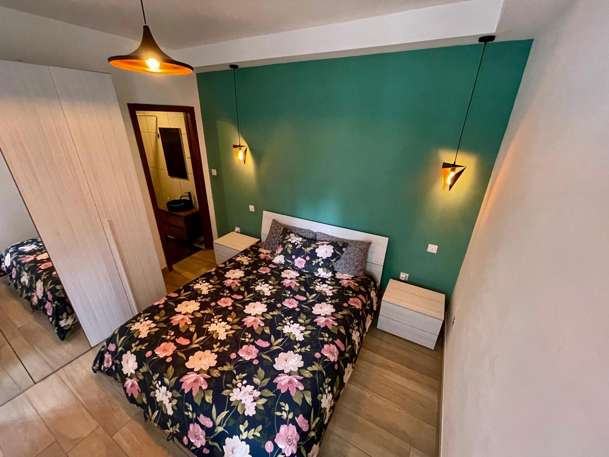 Airport Accommodation Deluxe Bedroom And Private Bathroom Near Airport Self Check In And Self Check Out Mqabba Екстер'єр фото