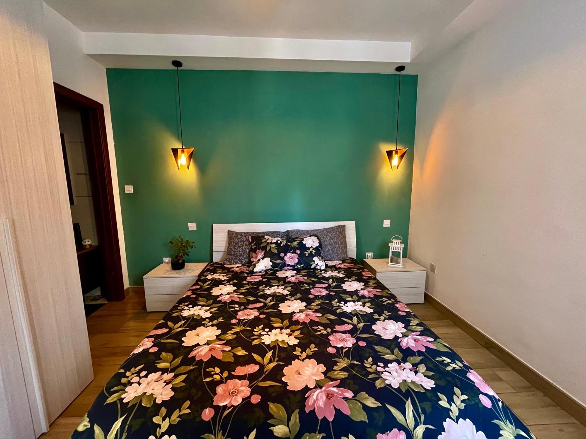 Airport Accommodation Deluxe Bedroom And Private Bathroom Near Airport Self Check In And Self Check Out Mqabba Екстер'єр фото